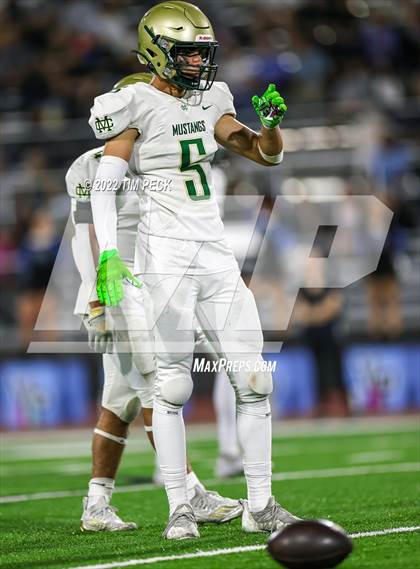 Thumbnail 3 in Mira Costa @ Villa Park photogallery.