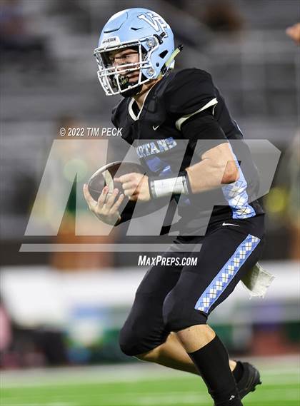 Thumbnail 3 in Mira Costa @ Villa Park photogallery.