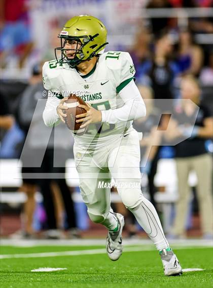 Thumbnail 3 in Mira Costa @ Villa Park photogallery.