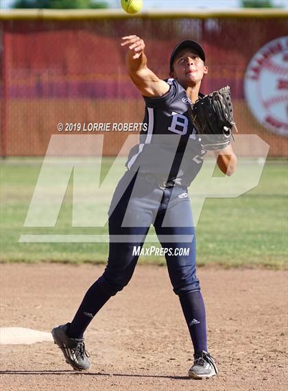 Thumbnail 1 in Bakersfield @ Centennial photogallery.