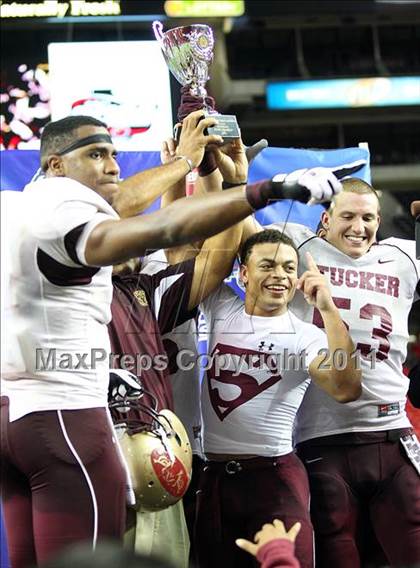 Thumbnail 3 in Tucker vs. Lovejoy (GHSA Class AAAA Final) photogallery.