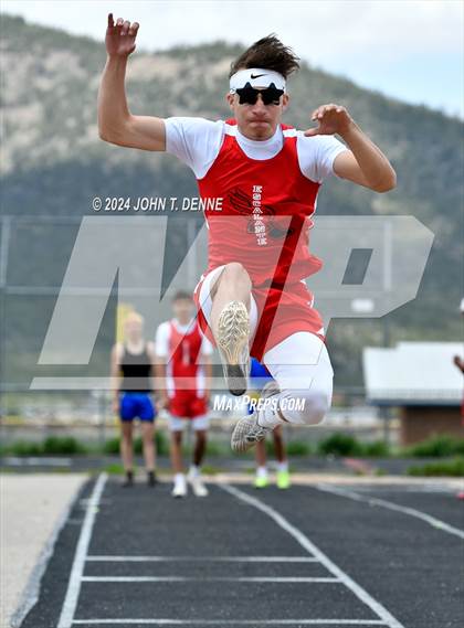 Thumbnail 3 in NMAA 2A District 5 Championships photogallery.