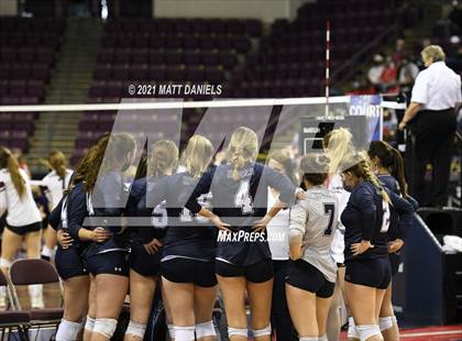 Thumbnail 2 in Columbine vs. Cherry Creek (CHSAA 5A Playoff) photogallery.