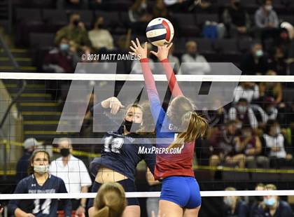 Thumbnail 1 in Columbine vs. Cherry Creek (CHSAA 5A Playoff) photogallery.