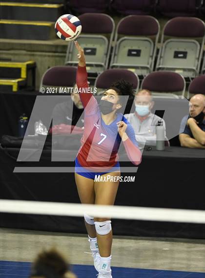 Thumbnail 3 in Columbine vs. Cherry Creek (CHSAA 5A Playoff) photogallery.