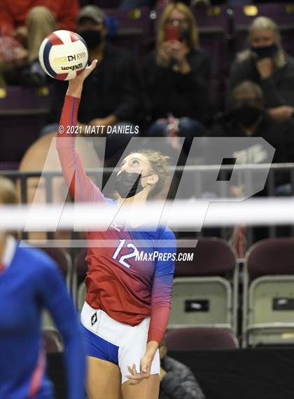 Thumbnail 2 in Columbine vs. Cherry Creek (CHSAA 5A Playoff) photogallery.