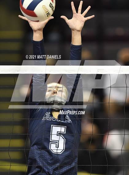 Thumbnail 1 in Columbine vs. Cherry Creek (CHSAA 5A Playoff) photogallery.