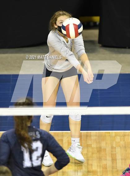 Thumbnail 3 in Columbine vs. Cherry Creek (CHSAA 5A Playoff) photogallery.