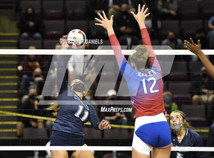 Thumbnail 3 in Columbine vs. Cherry Creek (CHSAA 5A Playoff) photogallery.