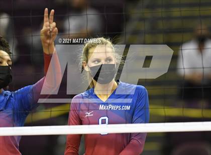 Thumbnail 1 in Columbine vs. Cherry Creek (CHSAA 5A Playoff) photogallery.