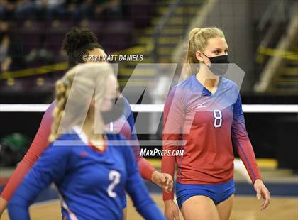 Thumbnail 3 in Columbine vs. Cherry Creek (CHSAA 5A Playoff) photogallery.