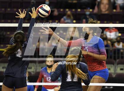 Thumbnail 3 in Columbine vs. Cherry Creek (CHSAA 5A Playoff) photogallery.
