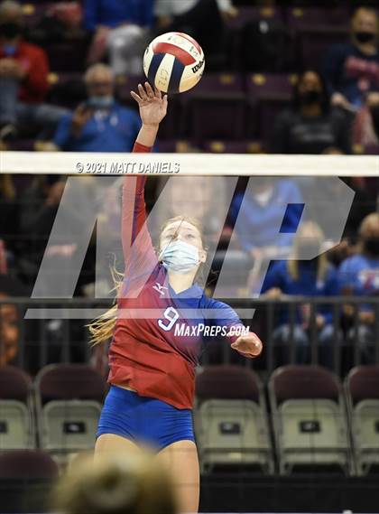 Thumbnail 1 in Columbine vs. Cherry Creek (CHSAA 5A Playoff) photogallery.