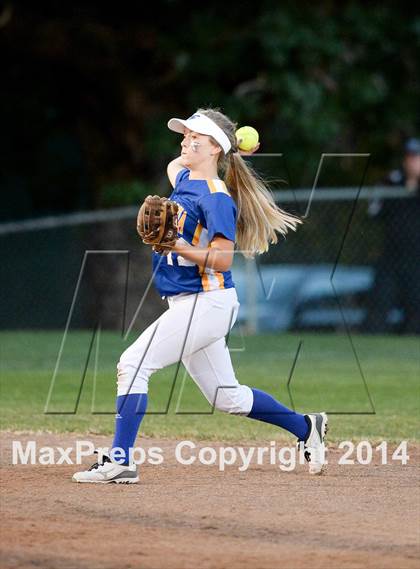 Thumbnail 3 in Tamalpais vs. Terra Linda (CIF NCS D3 Final) photogallery.