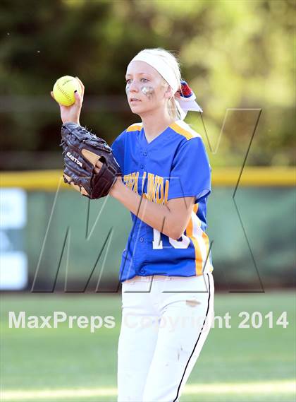 Thumbnail 1 in Tamalpais vs. Terra Linda (CIF NCS D3 Final) photogallery.