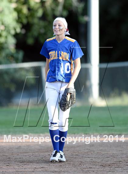 Thumbnail 3 in Tamalpais vs. Terra Linda (CIF NCS D3 Final) photogallery.