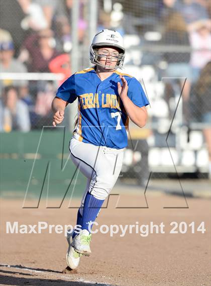 Thumbnail 1 in Tamalpais vs. Terra Linda (CIF NCS D3 Final) photogallery.