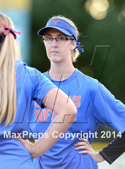 Thumbnail 2 in Tamalpais vs. Terra Linda (CIF NCS D3 Final) photogallery.