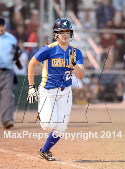 Thumbnail 2 in Tamalpais vs. Terra Linda (CIF NCS D3 Final) photogallery.