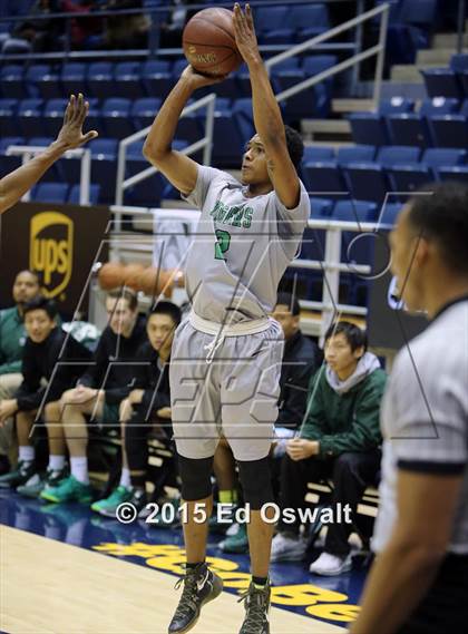Thumbnail 1 in Sacred Heart Cathedral vs. Fremont photogallery.