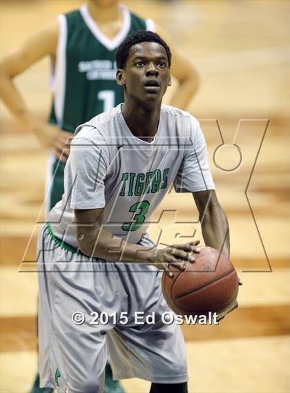 Thumbnail 3 in Sacred Heart Cathedral vs. Fremont photogallery.