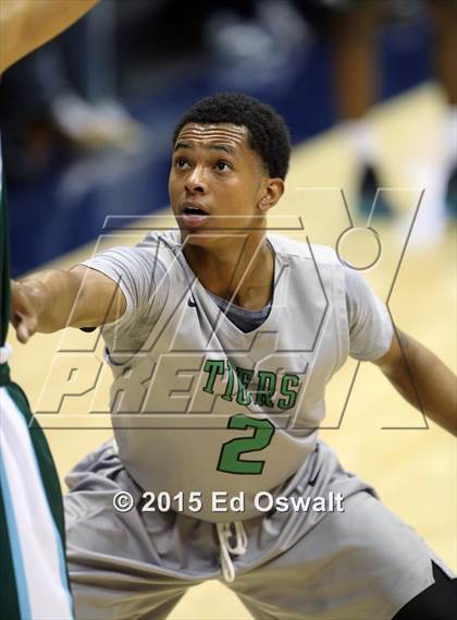 Thumbnail 2 in Sacred Heart Cathedral vs. Fremont photogallery.
