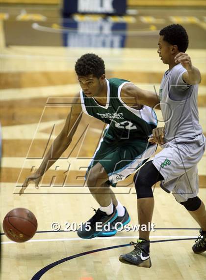 Thumbnail 1 in Sacred Heart Cathedral vs. Fremont photogallery.