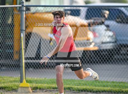 Thumbnail 1 in IHSAA Sectional 17 (Shot Put) photogallery.