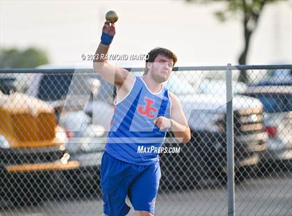 Thumbnail 3 in IHSAA Sectional 17 (Shot Put) photogallery.