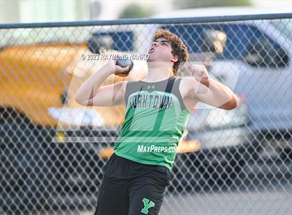 Thumbnail 2 in IHSAA Sectional 17 (Shot Put) photogallery.