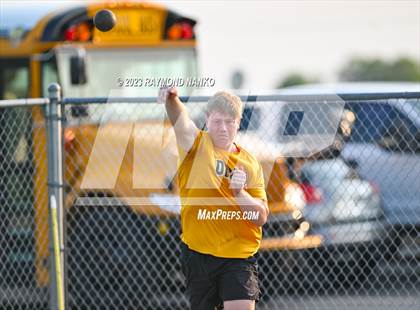 Thumbnail 2 in IHSAA Sectional 17 (Shot Put) photogallery.