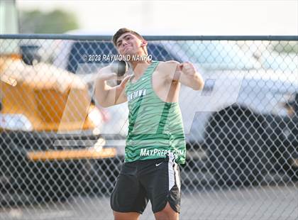 Thumbnail 2 in IHSAA Sectional 17 (Shot Put) photogallery.