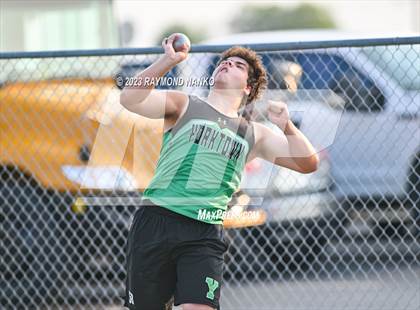 Thumbnail 3 in IHSAA Sectional 17 (Shot Put) photogallery.