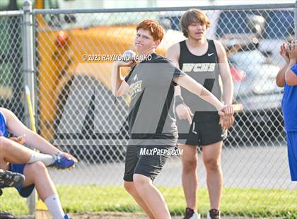 Thumbnail 2 in IHSAA Sectional 17 (Shot Put) photogallery.
