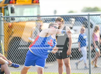 Thumbnail 2 in IHSAA Sectional 17 (Shot Put) photogallery.