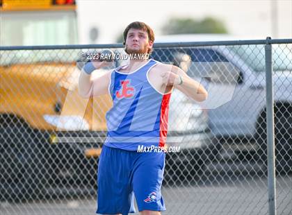 Thumbnail 2 in IHSAA Sectional 17 (Shot Put) photogallery.