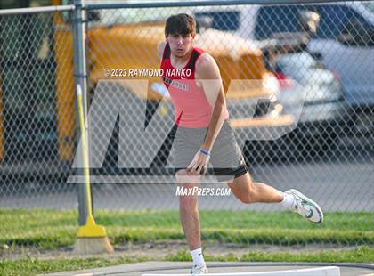 Thumbnail 3 in IHSAA Sectional 17 (Shot Put) photogallery.