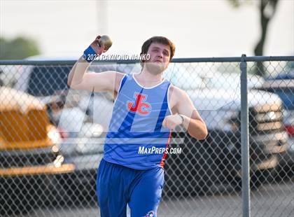 Thumbnail 2 in IHSAA Sectional 17 (Shot Put) photogallery.