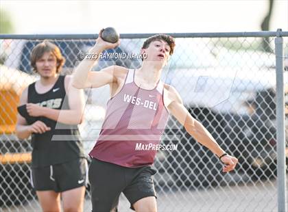 Thumbnail 3 in IHSAA Sectional 17 (Shot Put) photogallery.