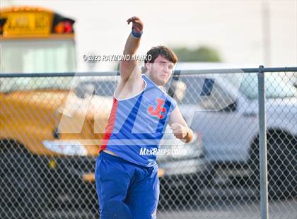 Thumbnail 2 in IHSAA Sectional 17 (Shot Put) photogallery.