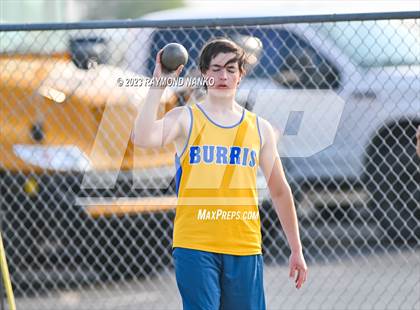 Thumbnail 1 in IHSAA Sectional 17 (Shot Put) photogallery.