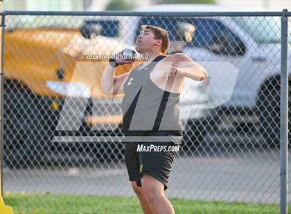 Thumbnail 3 in IHSAA Sectional 17 (Shot Put) photogallery.