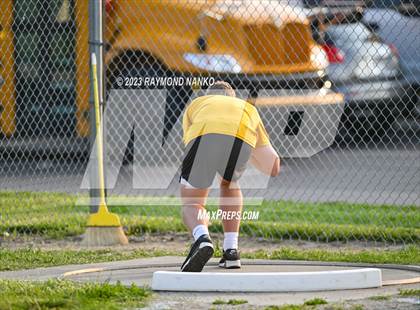 Thumbnail 3 in IHSAA Sectional 17 (Shot Put) photogallery.