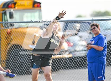 Thumbnail 1 in IHSAA Sectional 17 (Shot Put) photogallery.