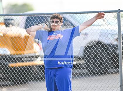 Thumbnail 3 in IHSAA Sectional 17 (Shot Put) photogallery.