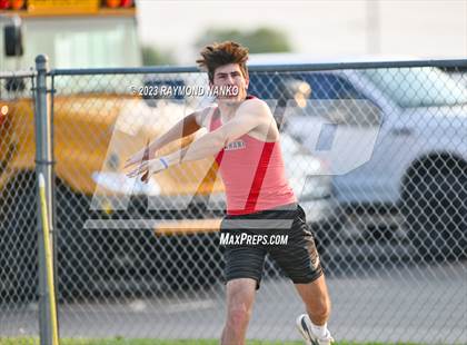 Thumbnail 2 in IHSAA Sectional 17 (Shot Put) photogallery.