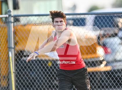 Thumbnail 2 in IHSAA Sectional 17 (Shot Put) photogallery.
