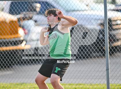 Thumbnail 3 in IHSAA Sectional 17 (Shot Put) photogallery.
