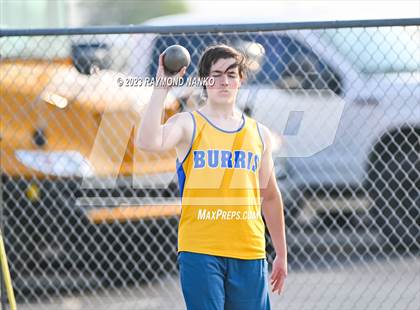 Thumbnail 2 in IHSAA Sectional 17 (Shot Put) photogallery.