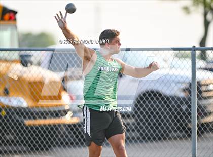 Thumbnail 1 in IHSAA Sectional 17 (Shot Put) photogallery.